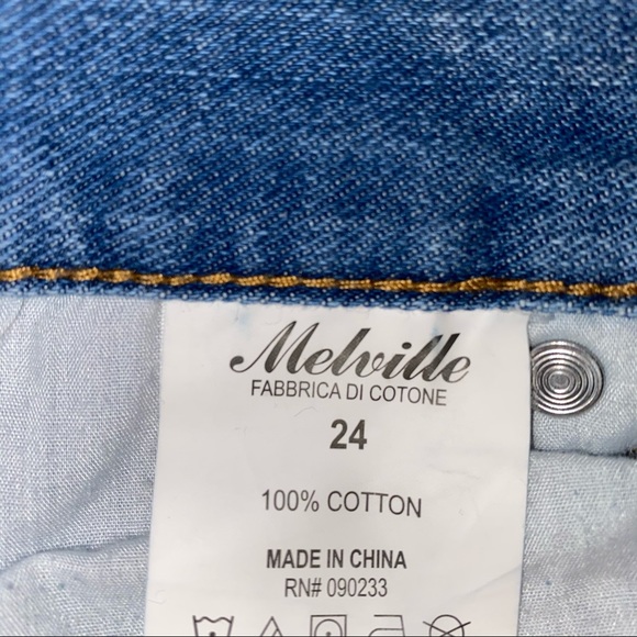 BRANDY MELVILLE LIGHT WASH DISTRESSED BOYFRIEND JEANS - Picture 8 of 9